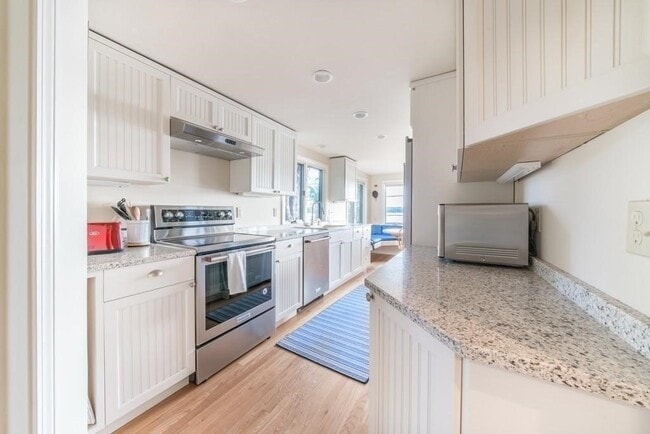 Photo - 78 Little Neck Rd