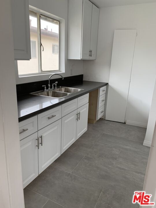 Photo - 1139 S Holt Ave Unidad 3