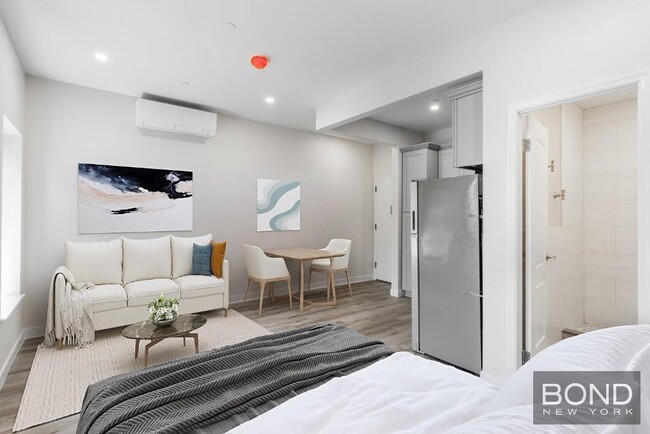 Building Photo - 317 W 48th St Rental