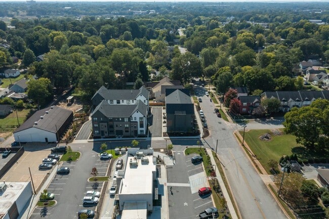 Photo - 2 BR 2.5 BA- Downtown Greenville Townhome-...