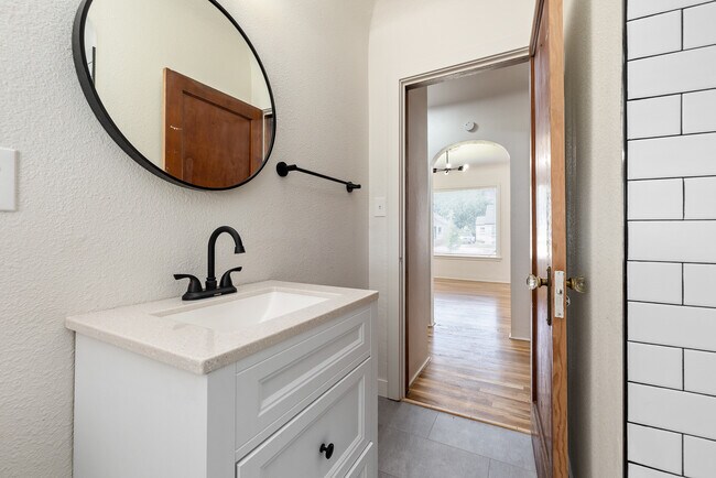 Photo - 1020 15th Ave S Unit 1