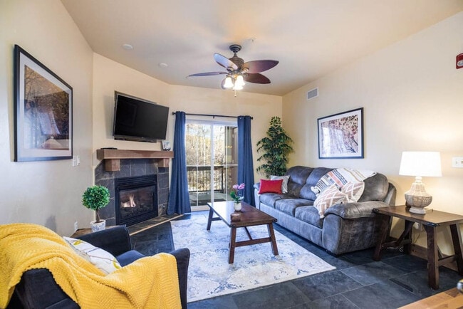 Photo - 5518 Lillehammer Ln Unit SI ID1597540P