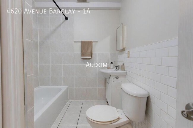 Photo - 4620 Av. Barclay Unité 1A