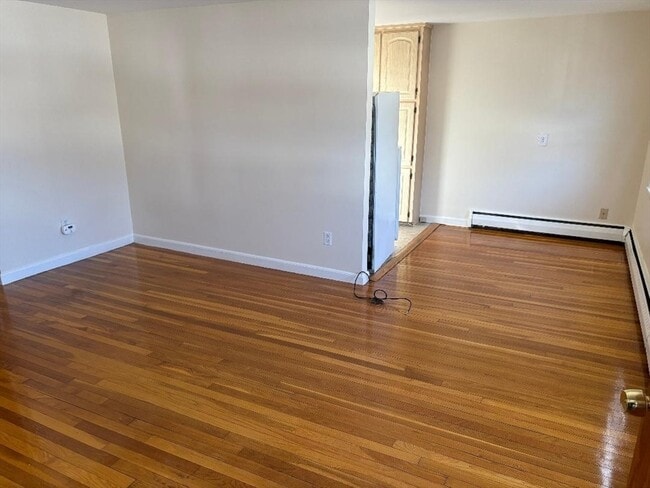 Photo - 124 Salem St Unit D