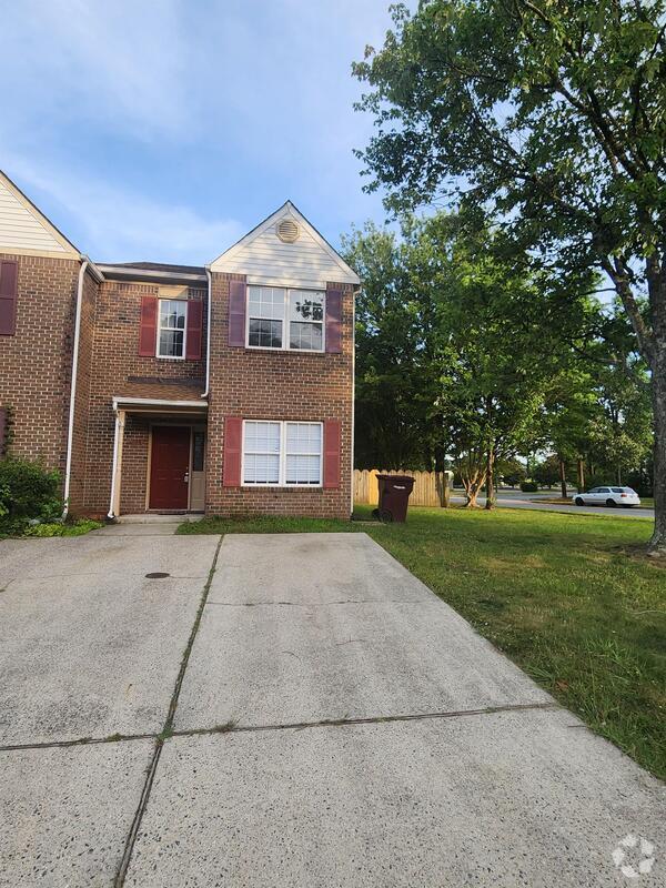 Building Photo - 125 Horse Run Dr Rental