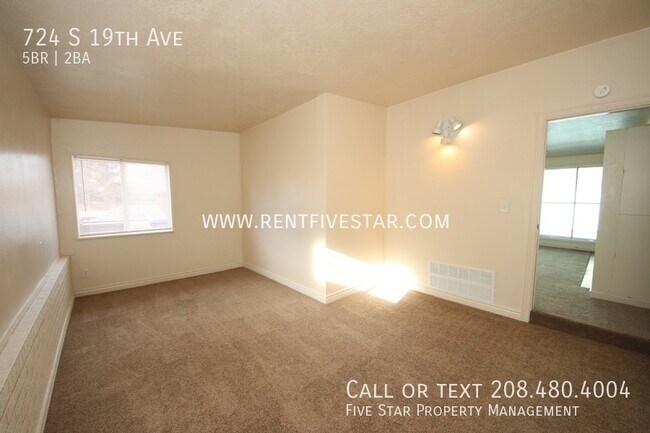 Photo - 724 S 19th Ave