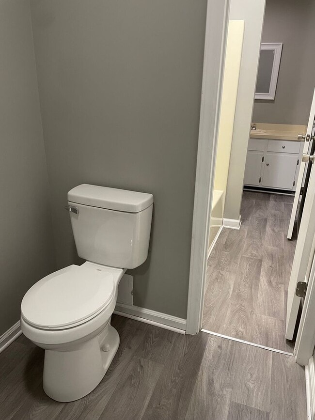 Photo - 352 Unit 224-B