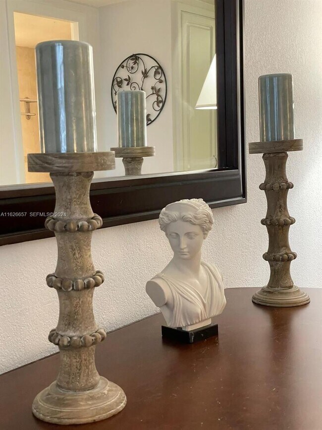 Photo - 19201 Collins Ave Unit 640