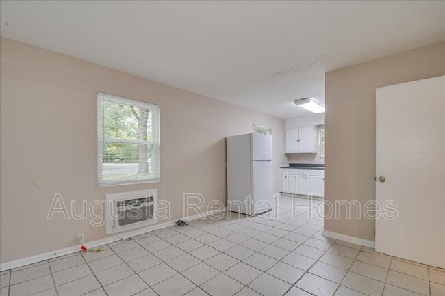 Photo - 331 Verdery Dr