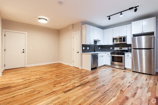 Building Photo - 655 W Wrightwood Ave Unit DS-213 Rental