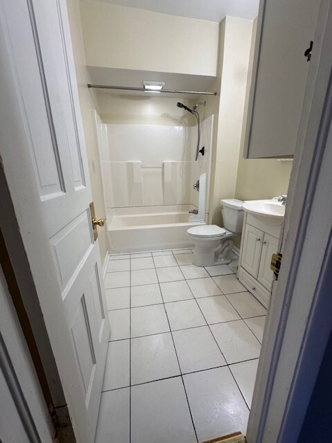 Photo - 1096 Elmwood Ave Unit Upper Floor