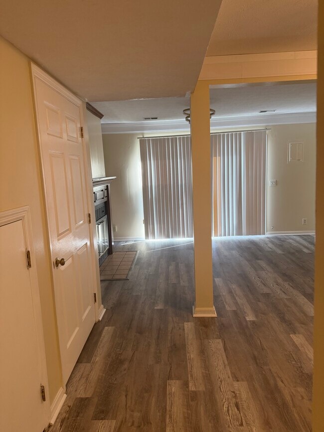 Photo - 21 Courthouse Grn