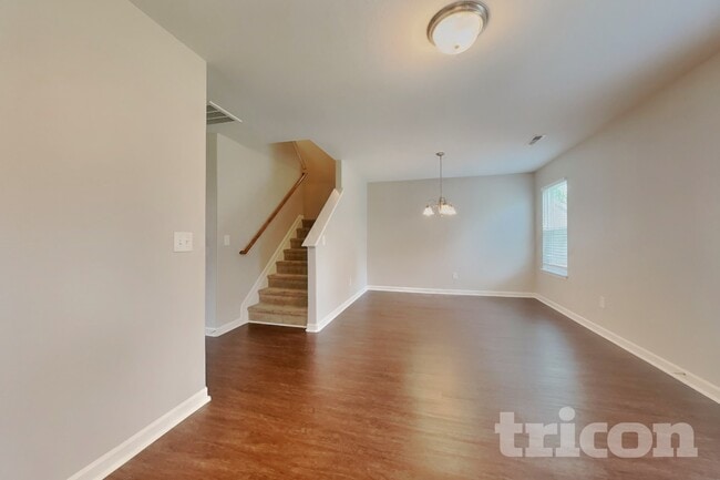 Photo - 1505 Hamilton Hills Dr