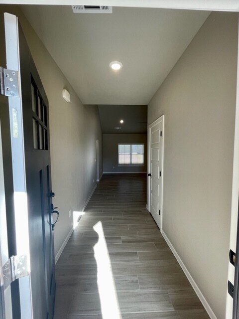 Photo - 664 Woodland St