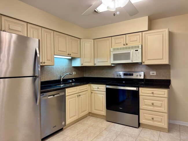 7510 Farmingdale Dr Unidad 7510 Farmingdale Rd., unit 204, Darien, Il