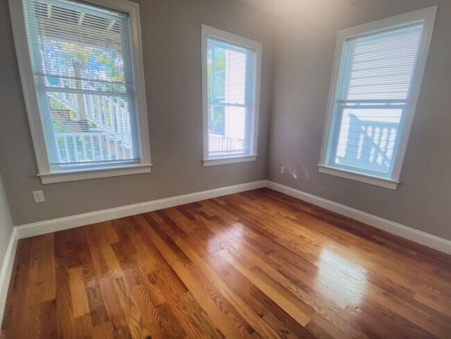 Photo - 17 Maywood St Unidad 2