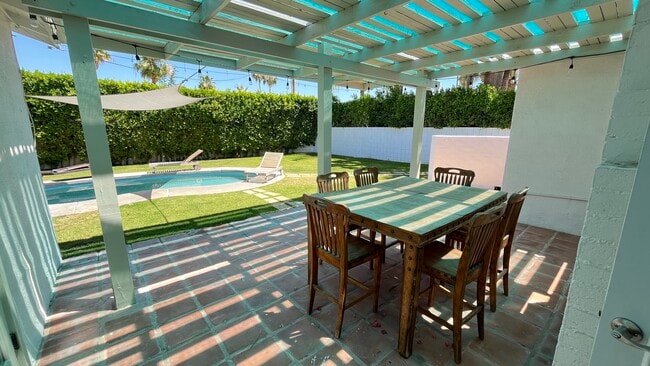 Photo - 630 N Hermosa Dr