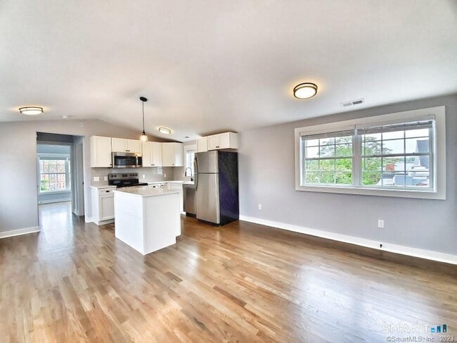 Photo - 5 Isaacs St Unit 3B