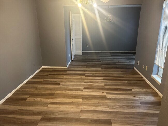 Building Photo - 12134 Pecan Meadow Dr