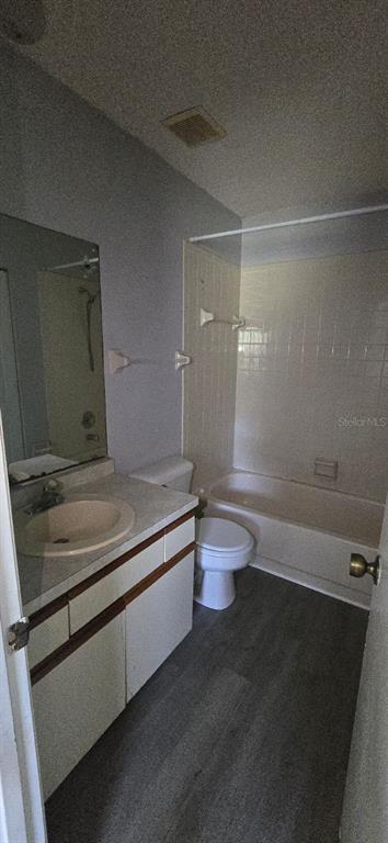 Photo - 304 Camillia Ln
