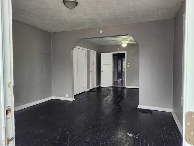 Photo - 1206 Edgemont Ave Unit 1206 Edgemont Ave