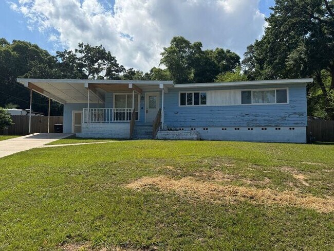 Pensacola - 2 bedroom, 2 bathroom w/ sunro... - Pensacola - 2 bedroom, 2 bathroom w/ sunro... House