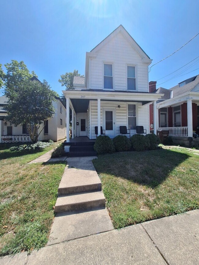 Building Photo - 207 E Southern Ave Unit 1