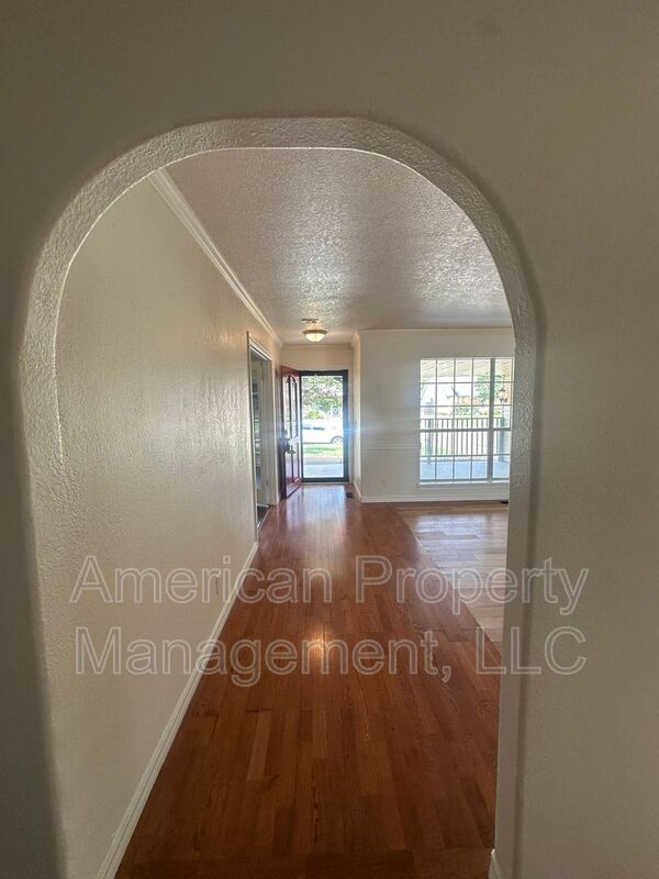 Photo - 3812 S Dogwood Ave