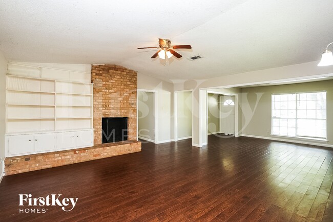 Photo - 10423 Collingswood Rd