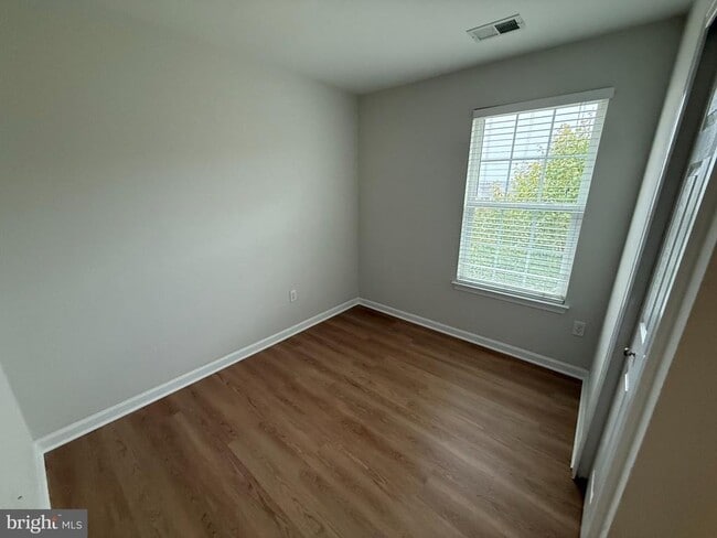 7234 Maidstone Pl