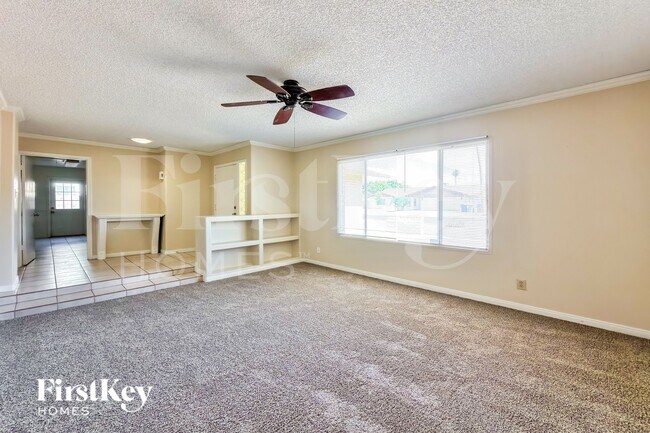 Photo - 813 E Todd Dr