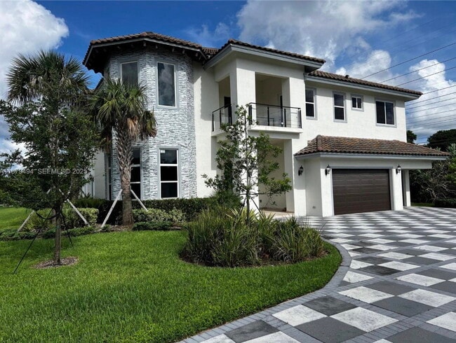 Building Photo - Marinel Say Drive, Davie, FL 33314 - 6 BR 6.5 BA single-family home
