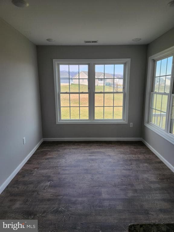Photo - 537 Spyglass Dr