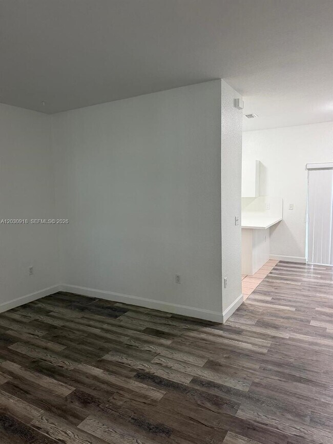 Photo - 374 NE 27th Ave Unit 203