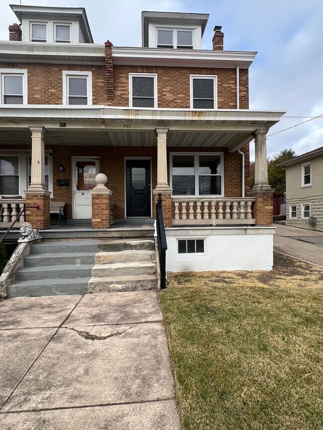 Photo - 955 E Main St Unit 955 E. Main Front