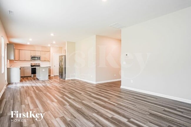 Photo - 296 Barnes Lndg Dr