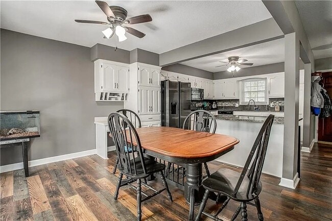 Photo - Spacious 3bd/2ba House in Independence, MO!
