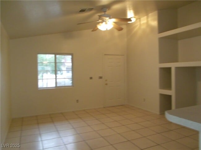 Photo - 2840 Woodland Park Ave