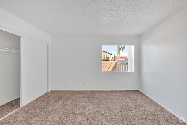 2BR, 1BA - 850SF - 1st Bedroom - Regency Apartments