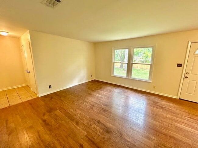 Photo - Charming 3 Bed/ 2 Bath Home- Move in Ready!