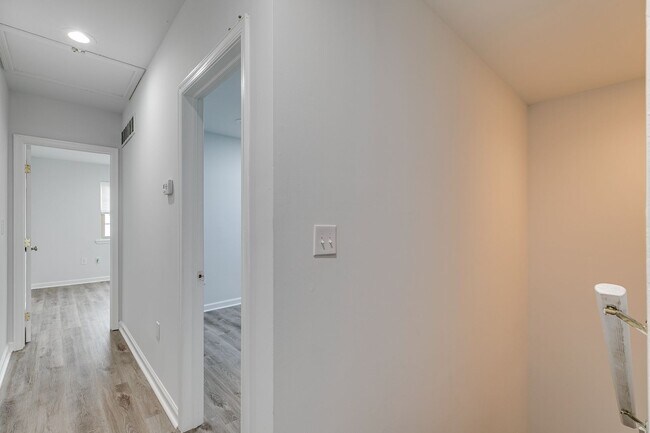 Photo - Brand New Luxury Temple Apartments Unit 2