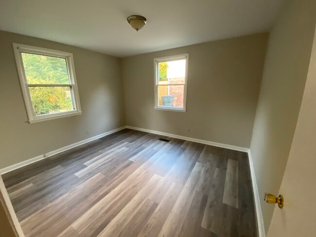 Building Photo - 649 Huntington Ridge Dr Unit 641B Huntington