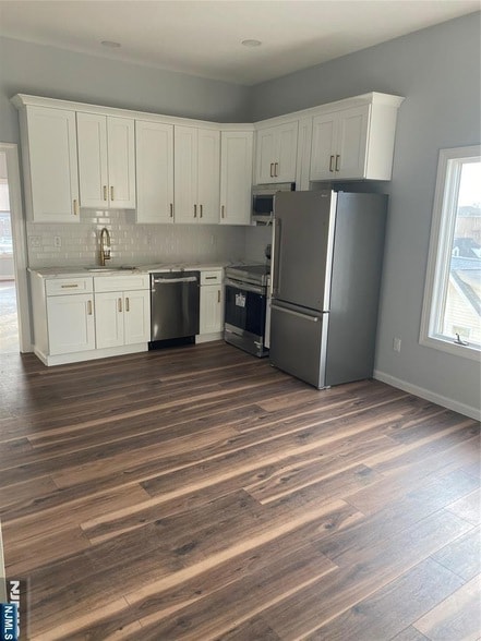 Photo - 733 Anderson Ave Unidad 3