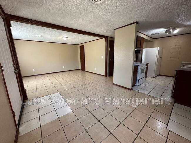 Photo - 4207 N Shadybrook Dr