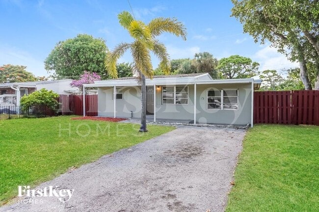 Building Photo - 2700 NE 13th Terrace