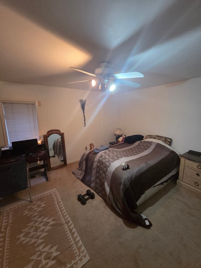 Photo - 21025 Woodfield Rd