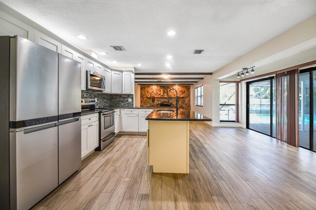 Photo - 8385 NW 14th St