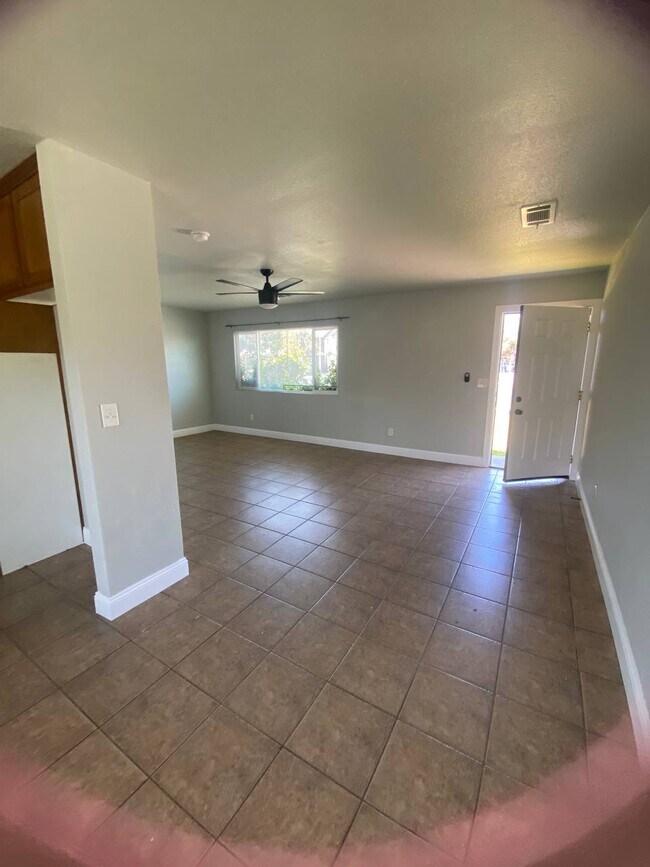 Photo - 314 W Maple St