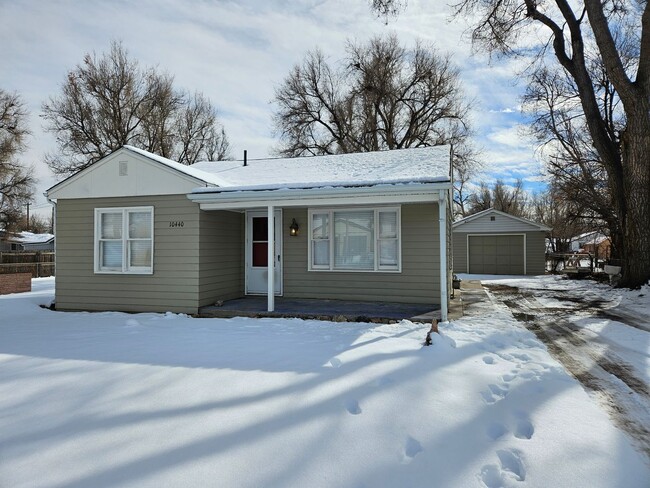 Adorable Light and Bright Refinished 2 Bed... - Adorable Light and Bright Refinished 2 Bed... House