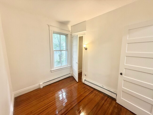 374 3rd Ave Unit 1R